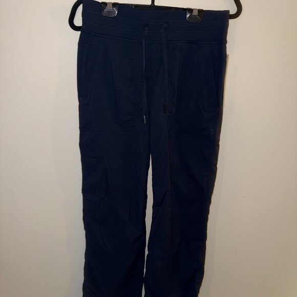 Lululemon Mid Rise Dance Studio Pant Short True Navy Size 6 - Picture 5 of 5